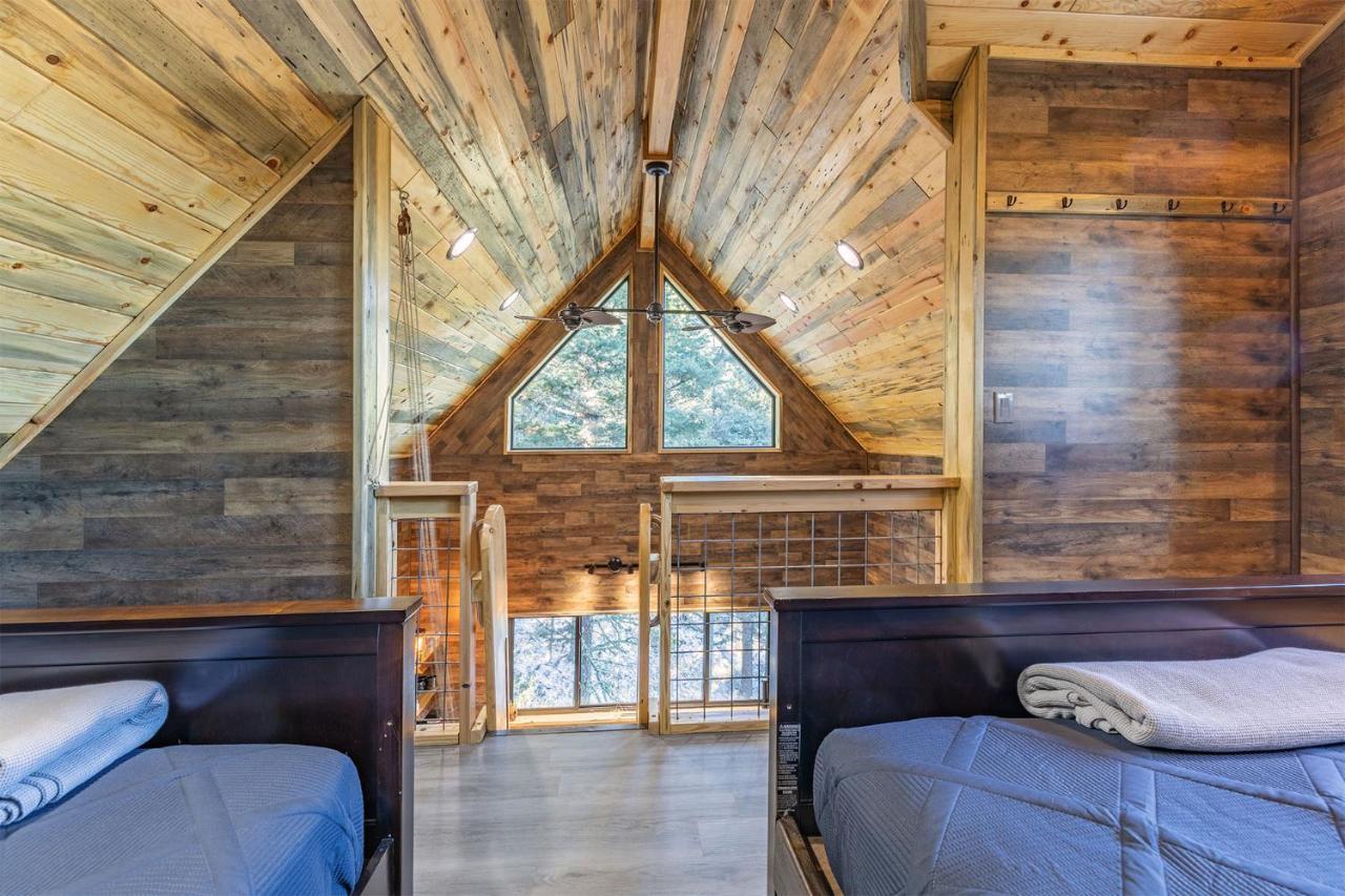 Ridgewalk Treehouse Bed & Breakfast Angel Fire Exterior photo