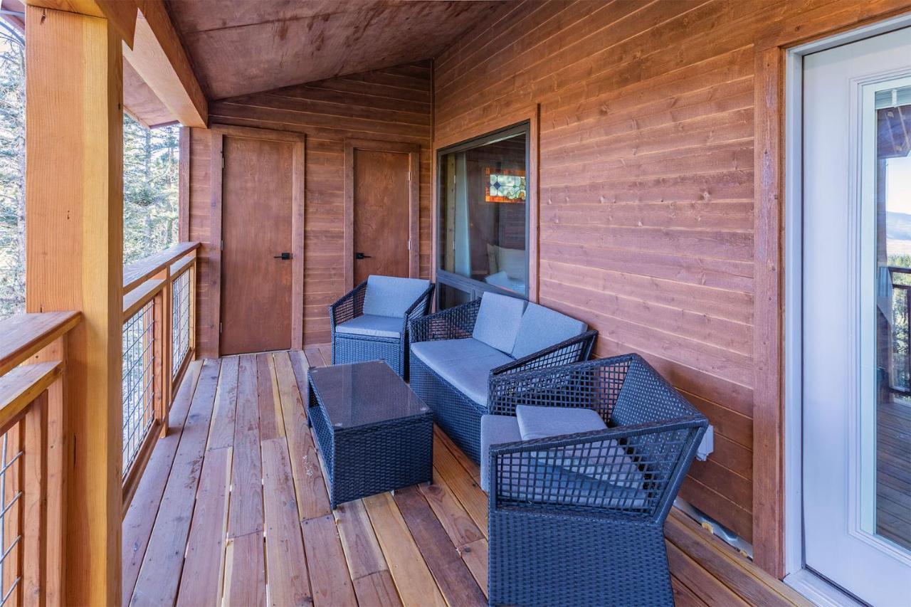 Ridgewalk Treehouse Bed & Breakfast Angel Fire Exterior photo